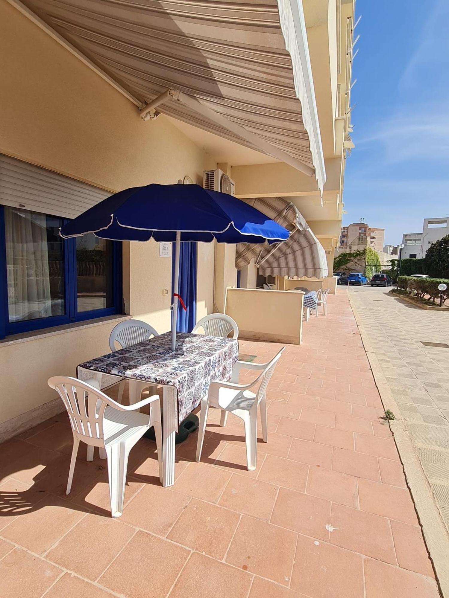 A Casa Di Rosa,Fronte Spiaggia, Piscina,Parcheggio Trapani Dış mekan fotoğraf